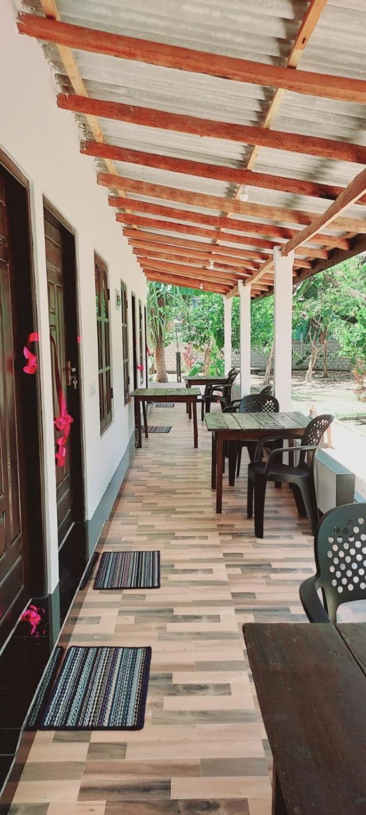 Nilaveli Beach Rooms Exterior photo